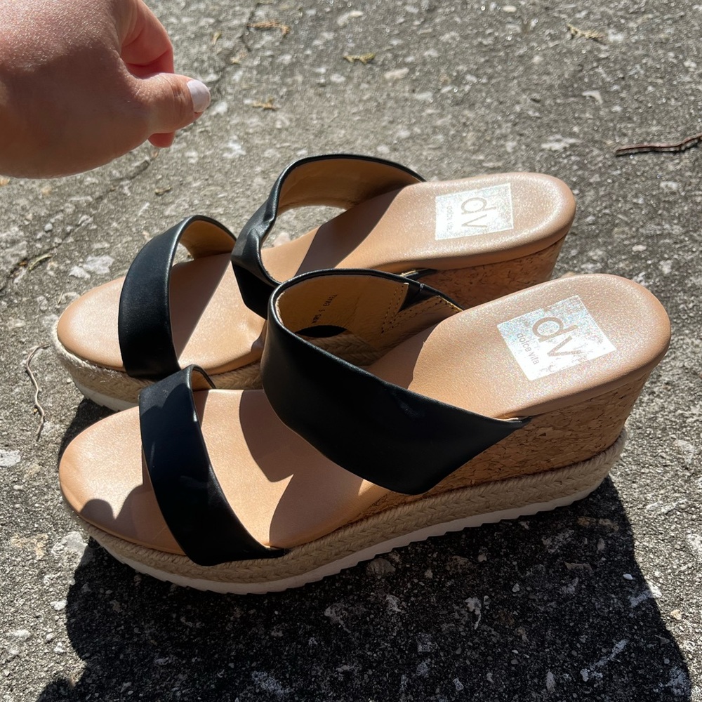Sandals - Picture 2 of 2